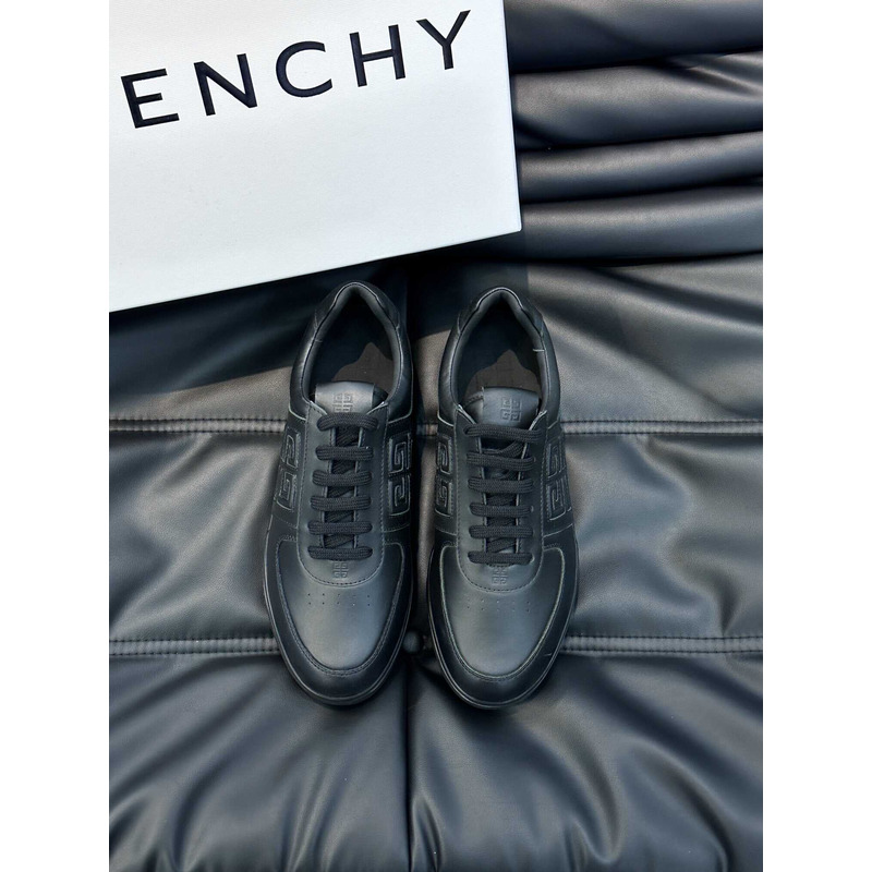 Givenchy G4 Low Top Sneakers Black