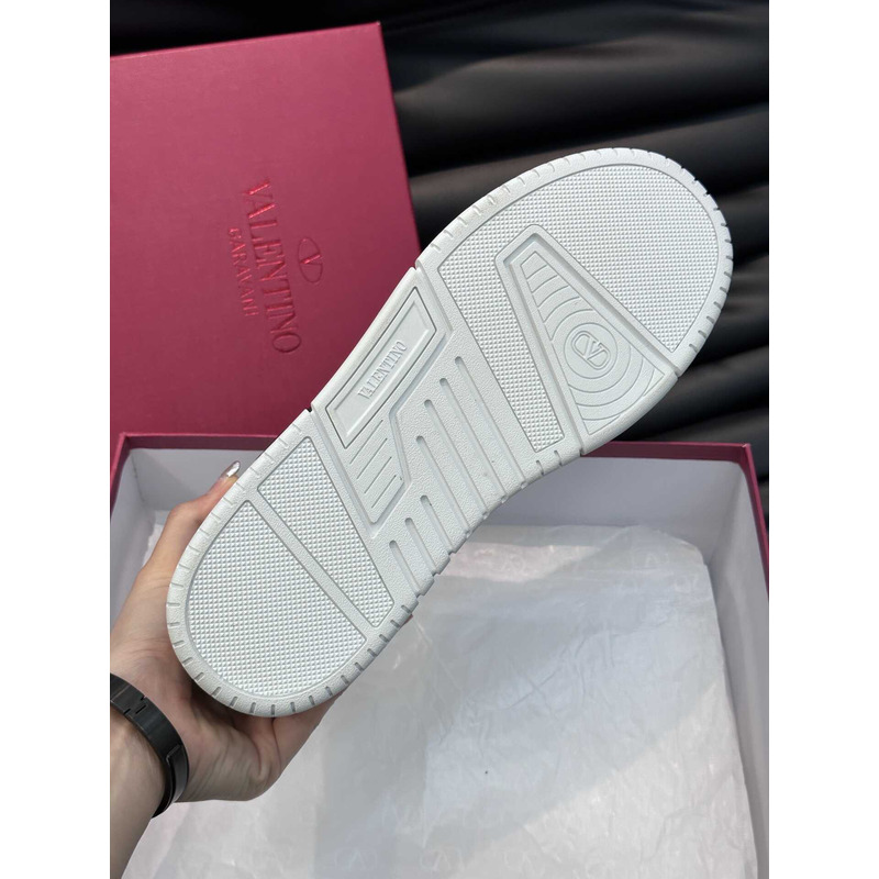 Valentino Colorblock Letter Graphic Lace-up Front Sneaker White And Balck