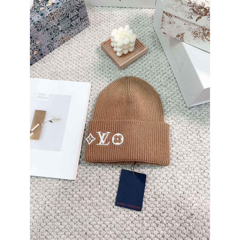 l**is V*t*n lv headline beanie camel