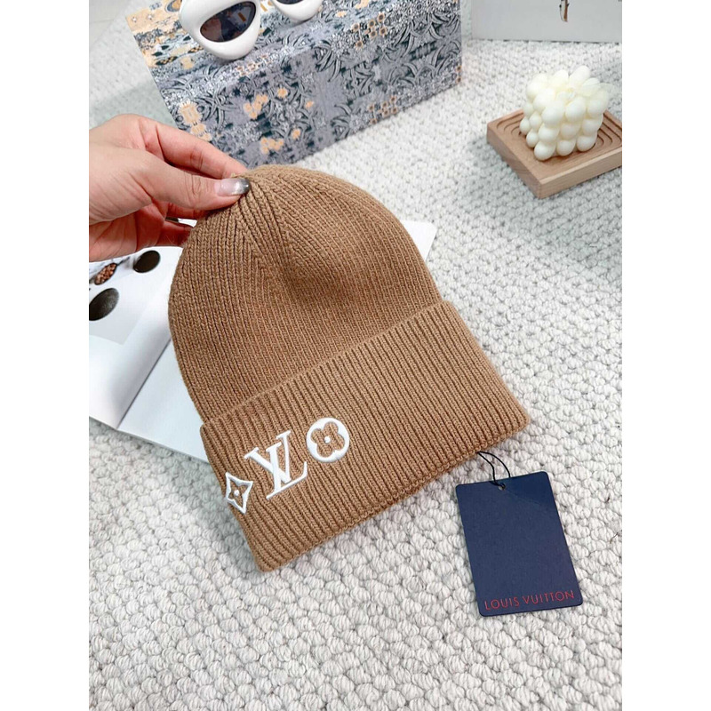 l**is V*t*n lv headline beanie camel