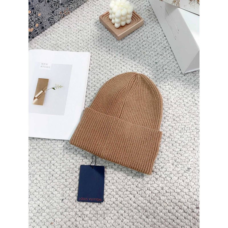 l**is V*t*n lv headline beanie camel