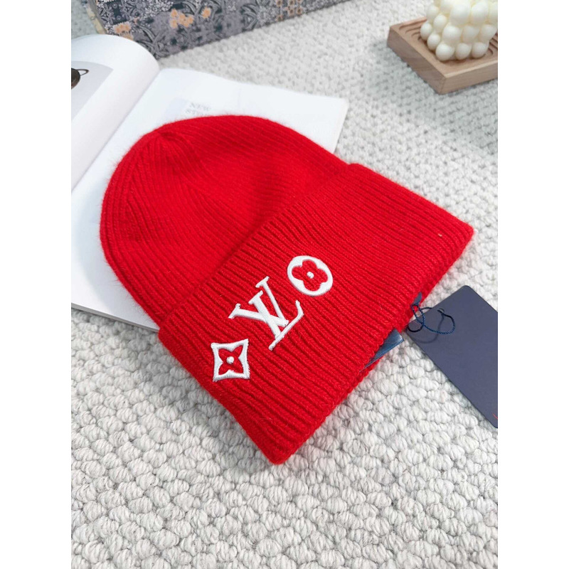 l**is V*t*n lv headline beanie red