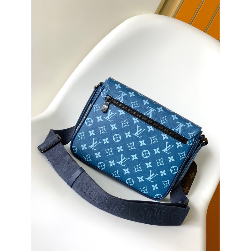 l**is V*t*n shoulder bag blue