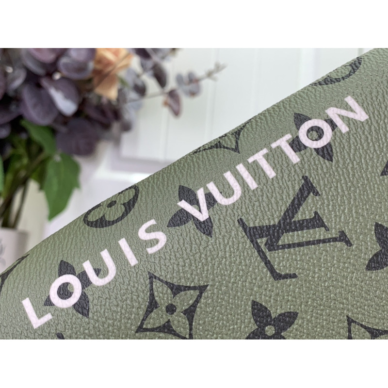 l**is V*t*n pochette voyage souple khaki green