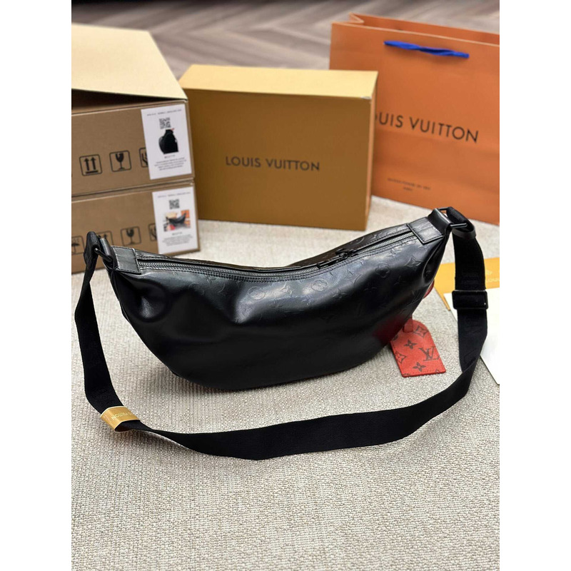 l**is V*t*n lv moon crossbody bag monogram black