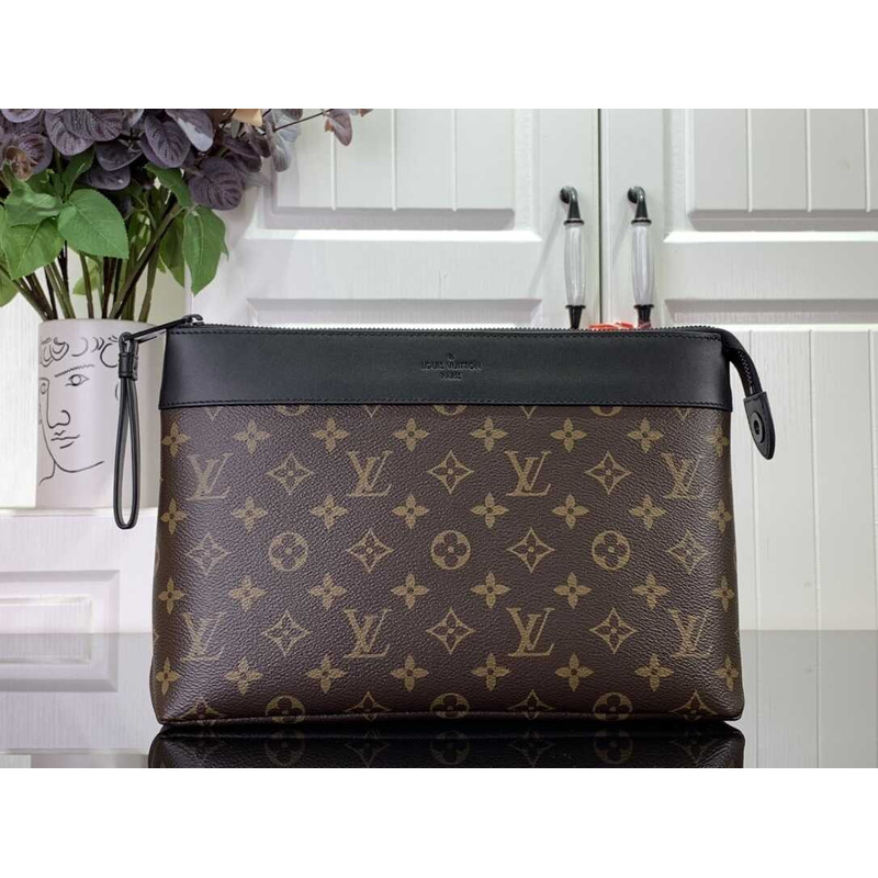 l**is V*t*n pouch monogram canvas brown