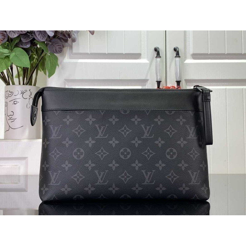 l**is V*t*n pouch monogram canvas black