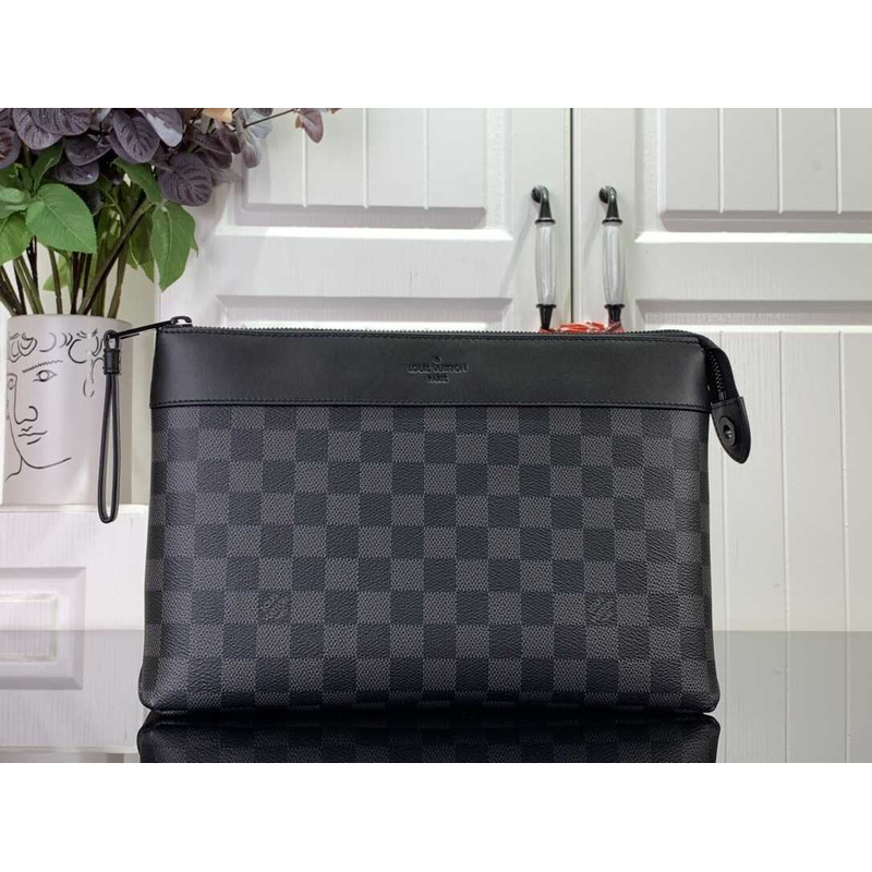 l**is V*t*n pouch damier graphite canvas black