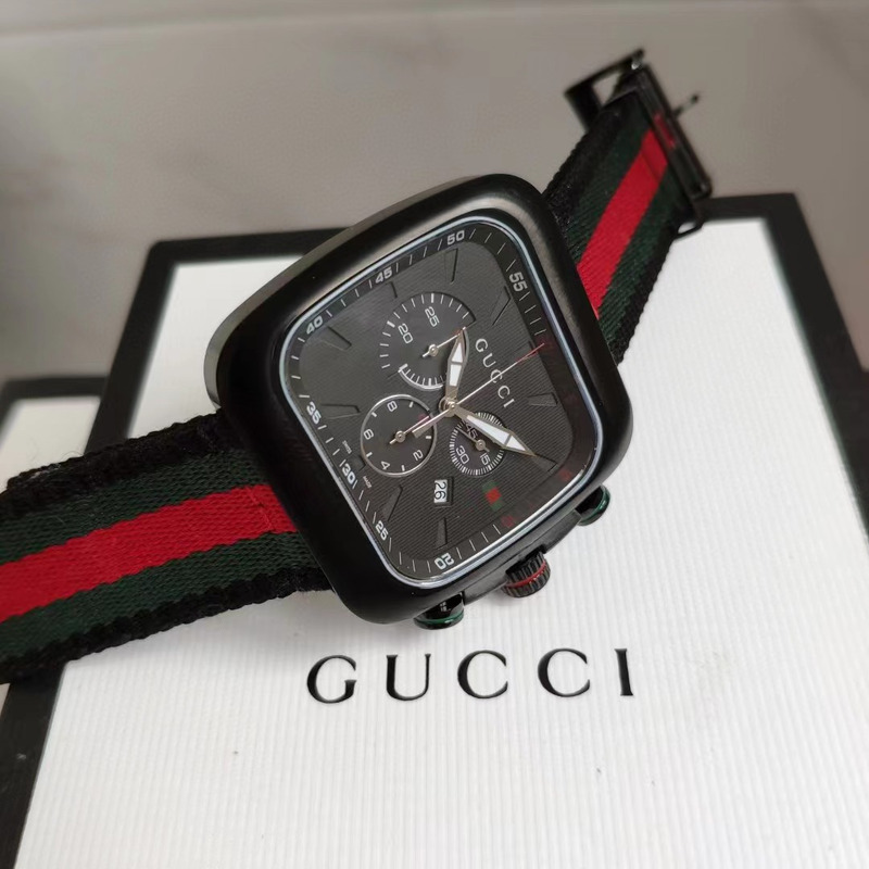 G*u*i coupe ya131303 black watches