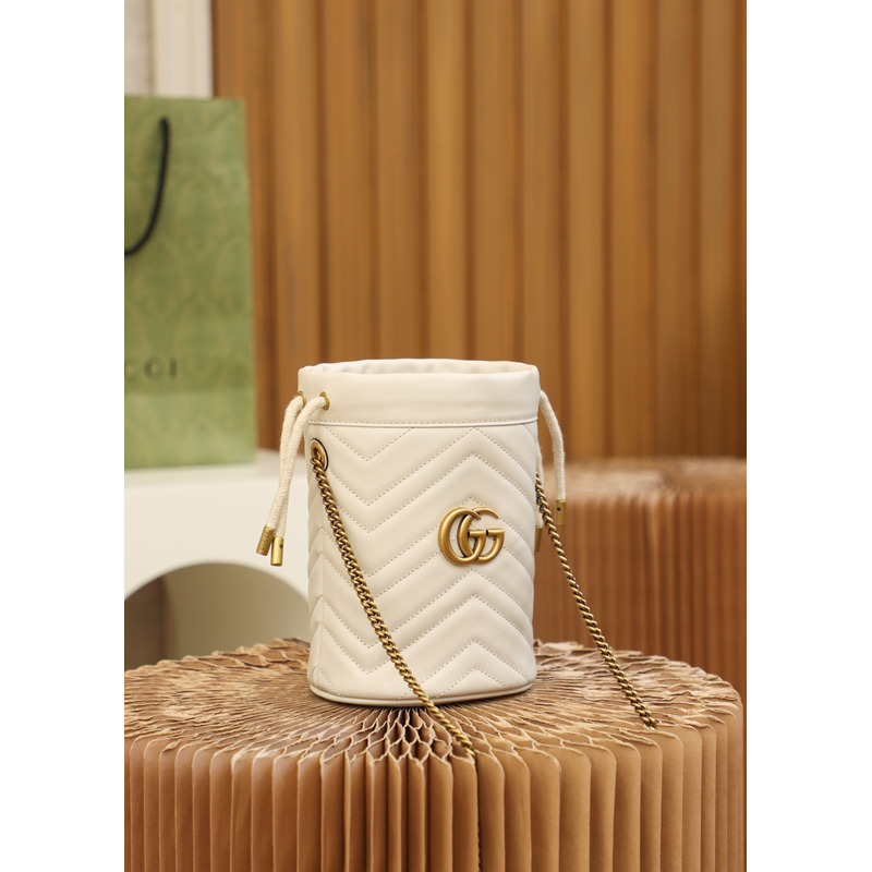 G*u*i gg marmont mini-bucket bag weißes