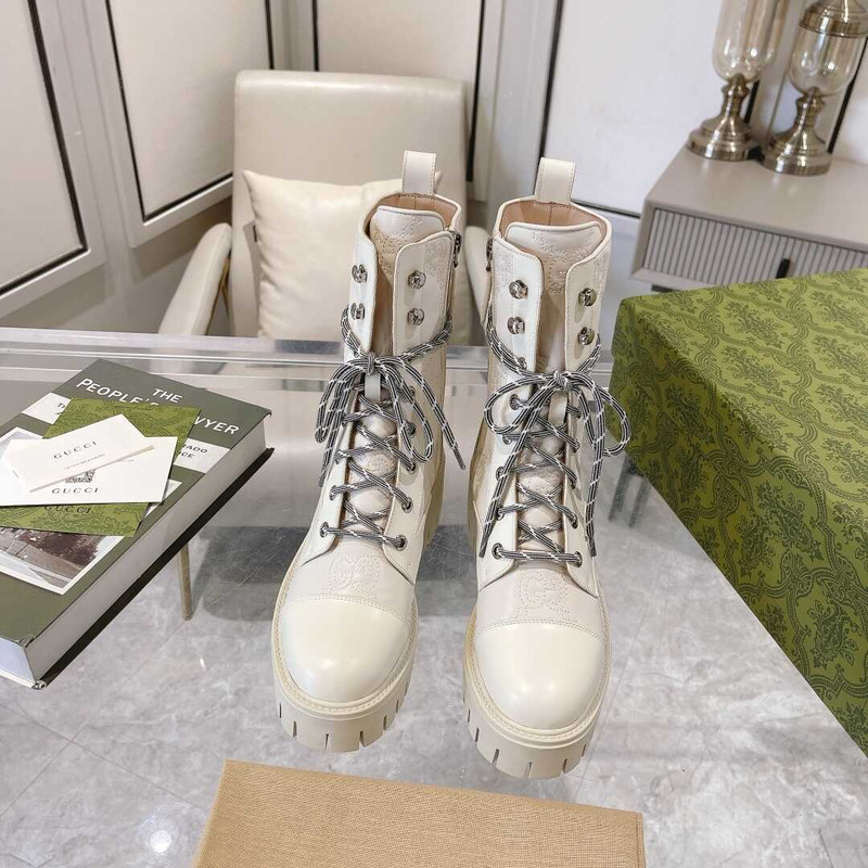 G*u*i gg quilted lace-up ankle boots leather white