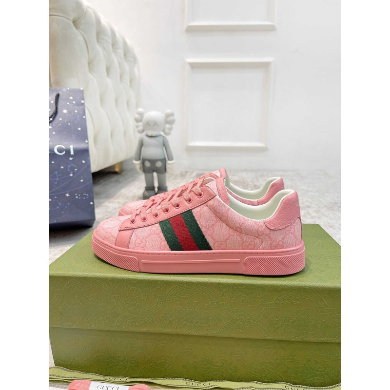 G*u*i ace sneaker with green and red web pink