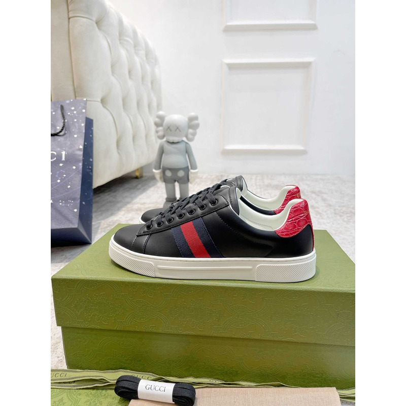 G*u*i ace sneaker with blue and red web black