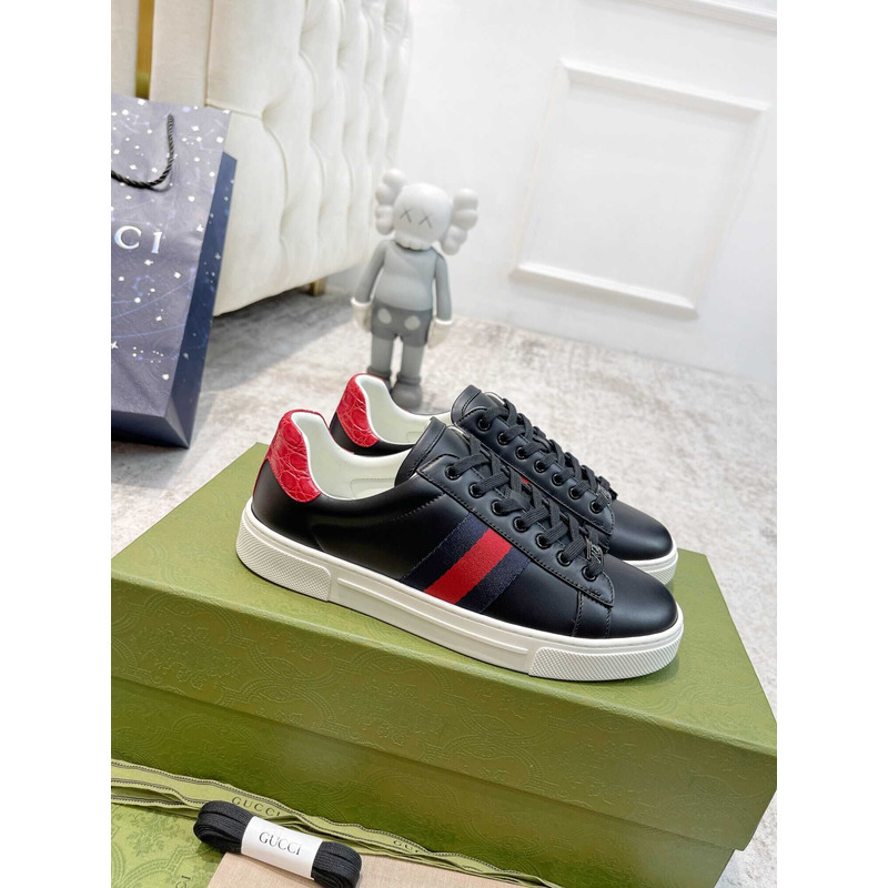 G*u*i ace sneaker with blue and red web black