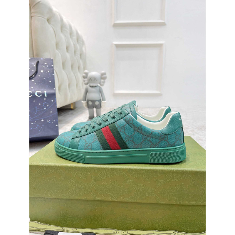 G*u*i ace sneaker with green and red web green