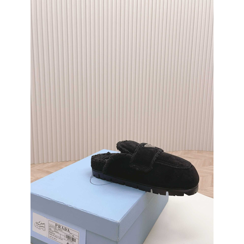 Pra*a logo-plaque shearling slippers black