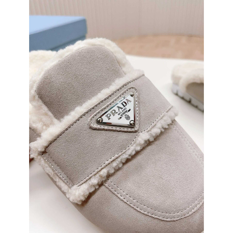 Pra*a logo-plaque shearling slippers grey