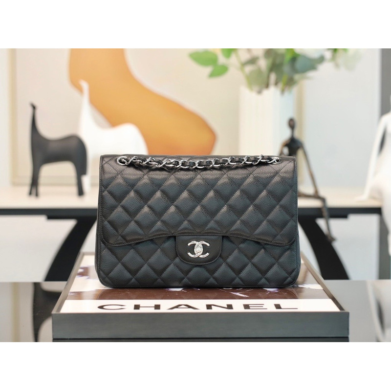 Ch*el classic single flap bag quilted caviar jumbo