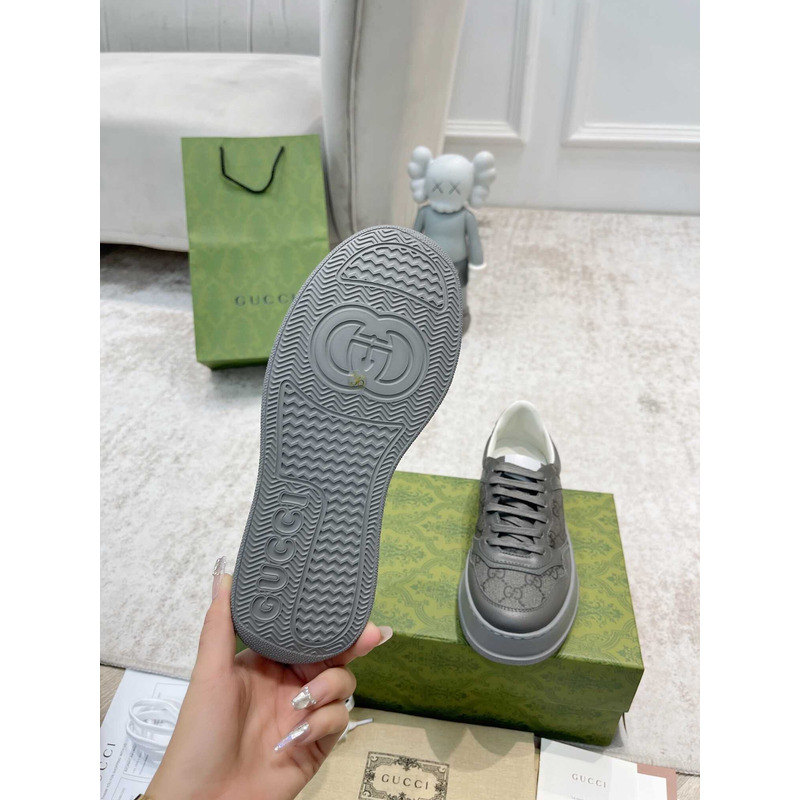 G*u*i damensneaker mit gg grey und grauer gg sup*e-canvas