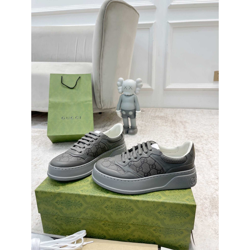 G*u*i damensneaker mit gg grey und grauer gg sup*e-canvas