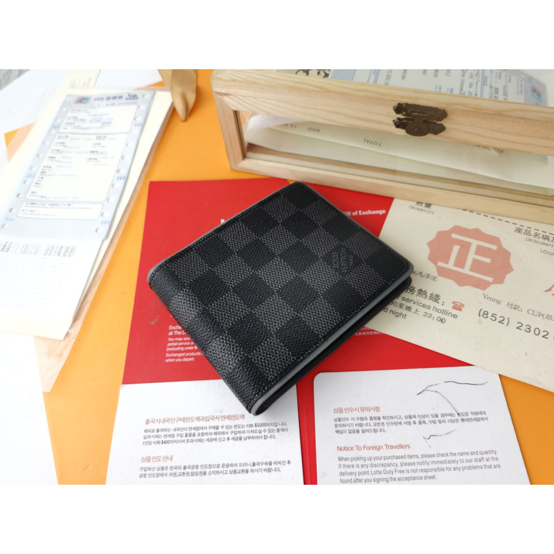 l**is V*t*n gray black damier graphite slender wallet