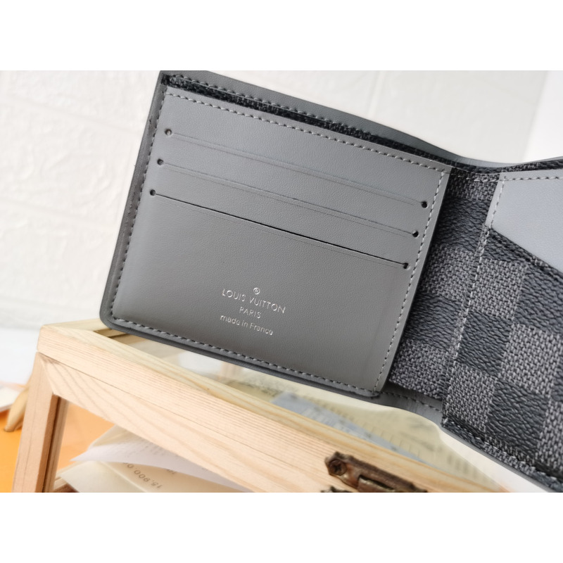 l**is V*t*n gray black damier graphite slender wallet