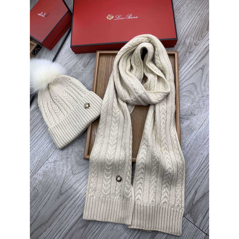 Loro piana Wool Pom And Scarf Off White