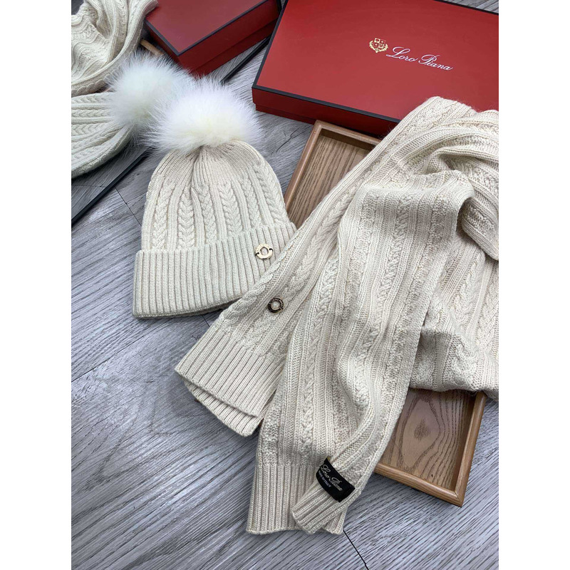 Loro piana Wool Pom And Scarf Off White