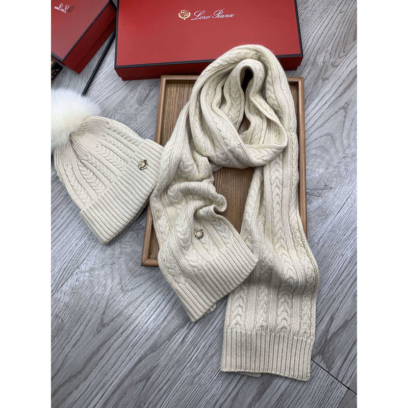 Loro piana Wool Pom And Scarf Off White