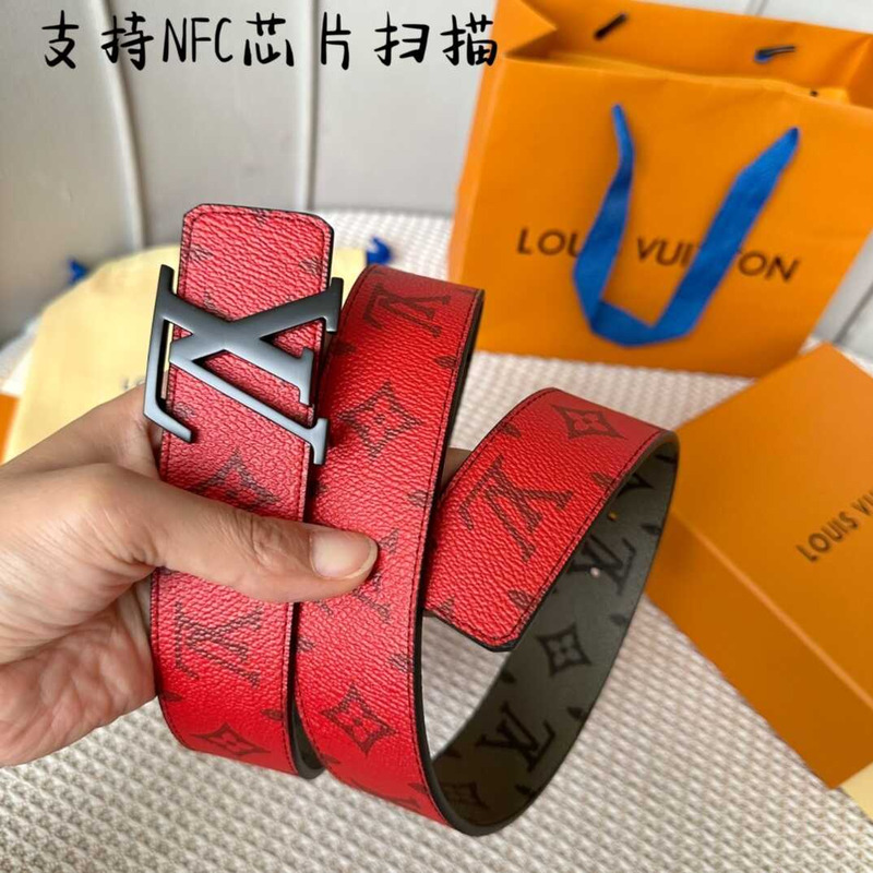 l**is V*t*n initials 40mm reversible belt with black lv initials buckle khaki green/red