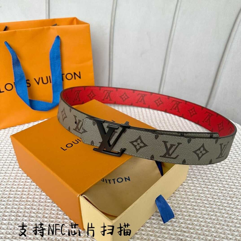 l**is V*t*n initials 40mm reversible belt with black lv initials buckle khaki green/red