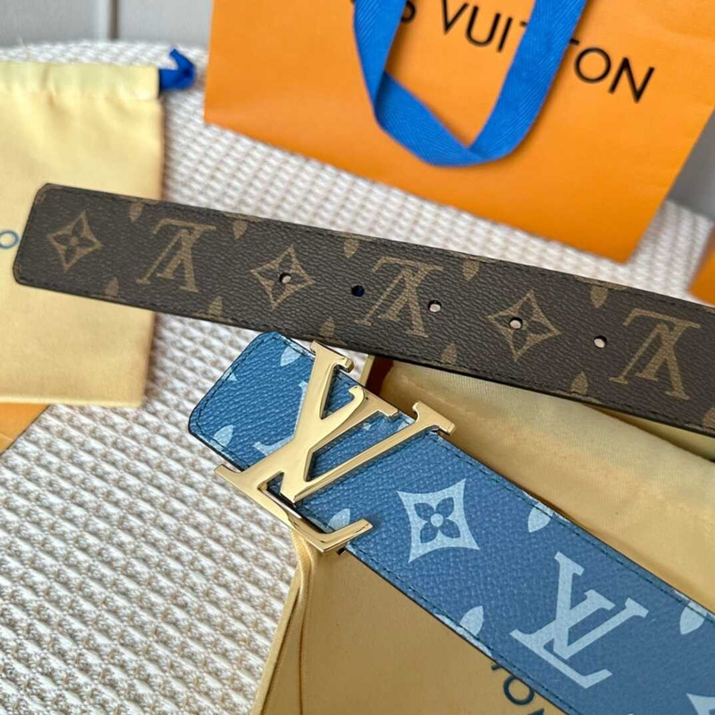 l**is V*t*n  initiales 40mm reversiblet with golden lv initials buckle monogram canvas/blue