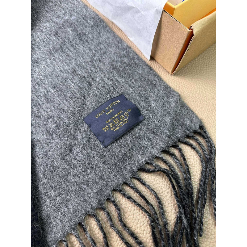 l**is V*t*n cashmere scarf black/gray