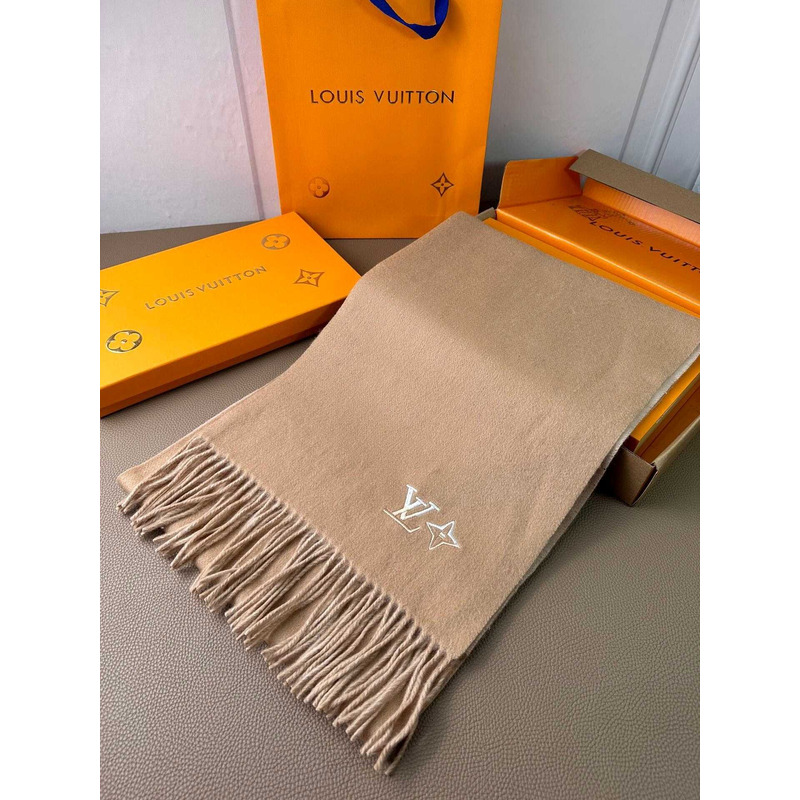 l**is V*t*n cashmere scarf camel/beige