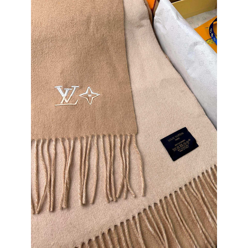 l**is V*t*n cashmere scarf camel/beige