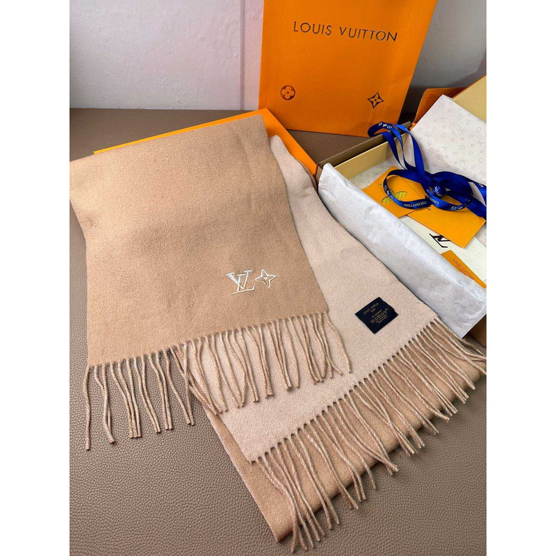 l**is V*t*n cashmere scarf camel/beige