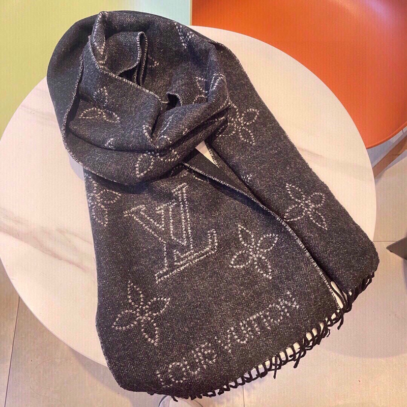 l**is V*t*n mahina flight mode scarf wool and cashmere grey