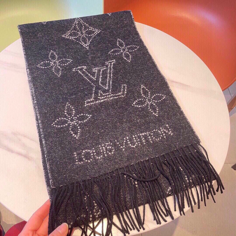 l**is V*t*n mahina flight mode scarf wool and cashmere grey