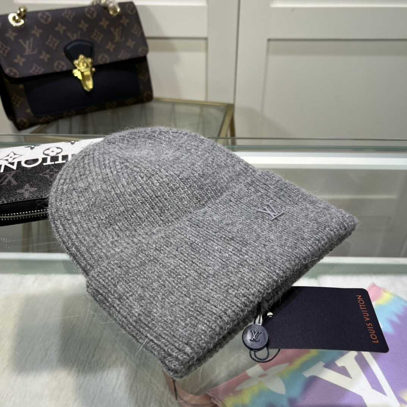 l**is V*t*n cashmere ahead beanie grey