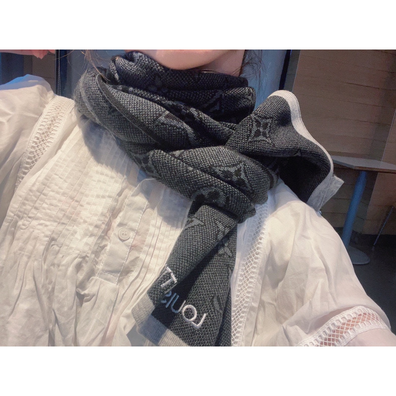 l**is V*t*n sciarpa my monogram eclipse scarf