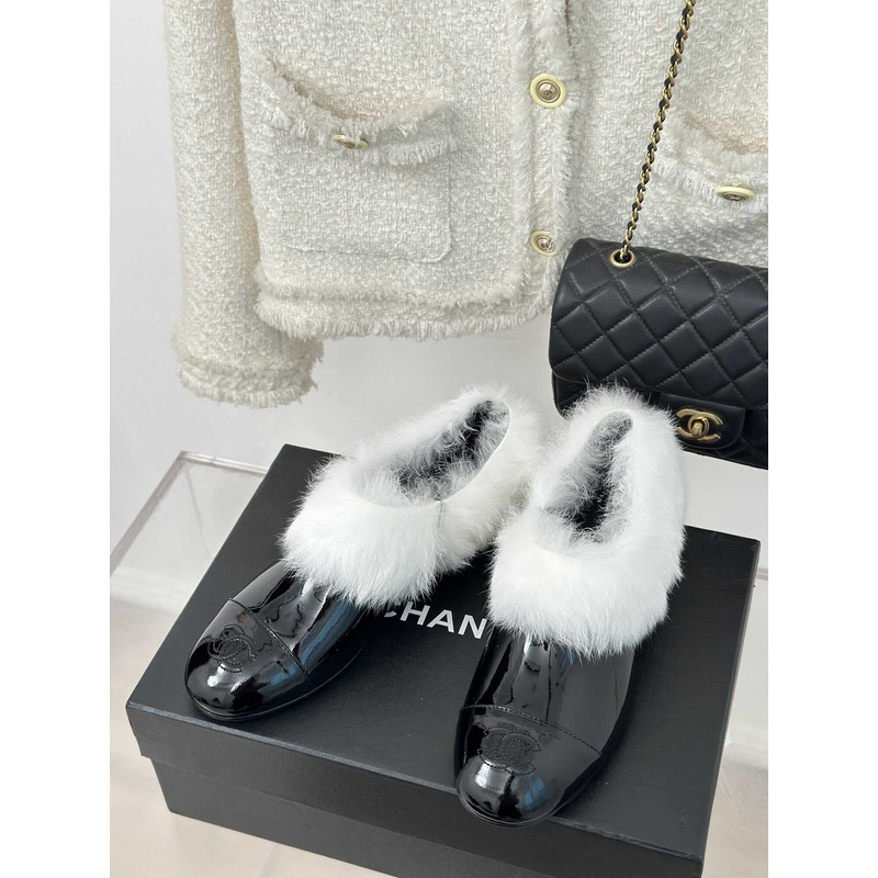 G*u*i short boots patent lambskin & shearling lambskin black & white