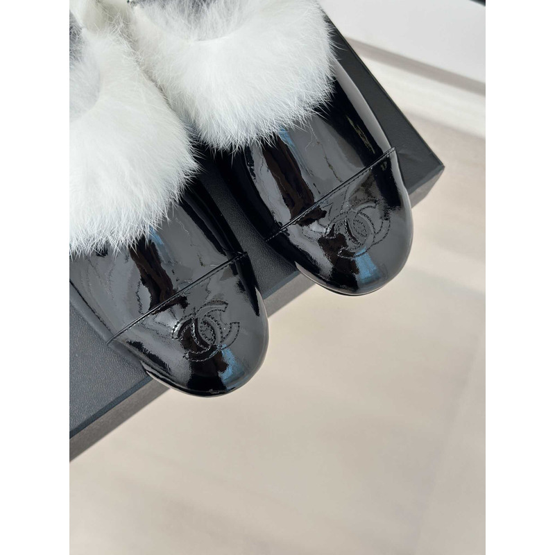 G*u*i short boots patent lambskin & shearling lambskin black & white