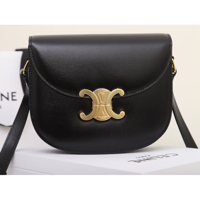 Ce**e chain besace clea in calfskin black