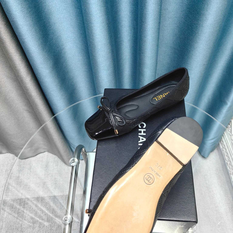 Ch*el ballet flats calfskin black