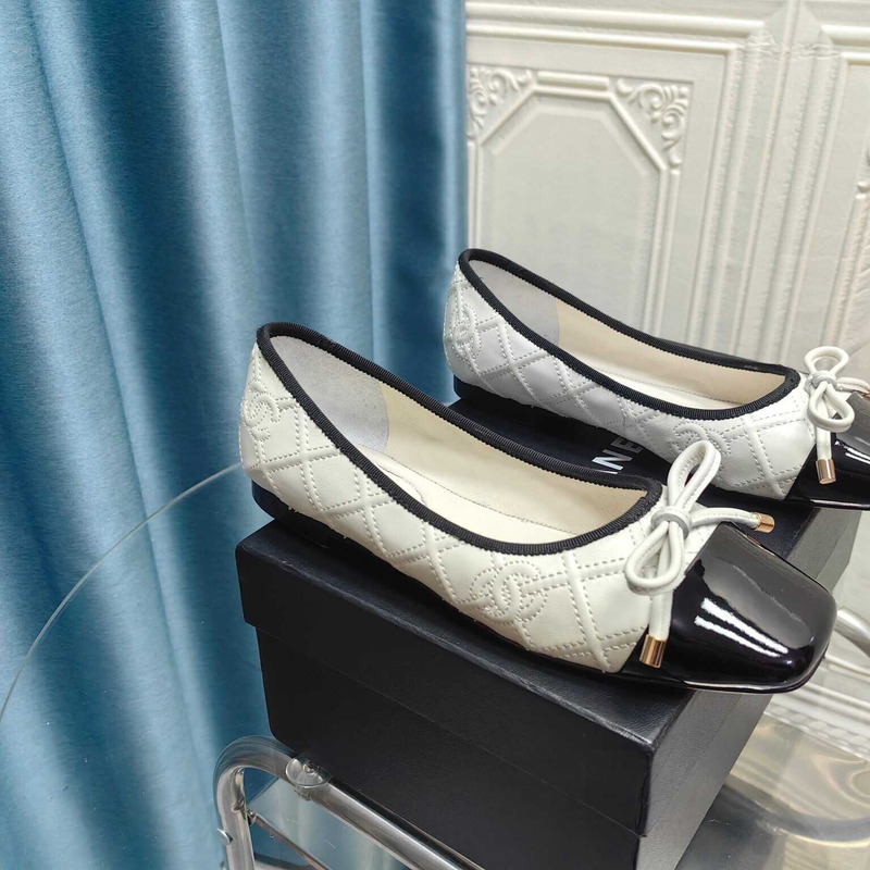 Ch*el ballet flats calfskin white