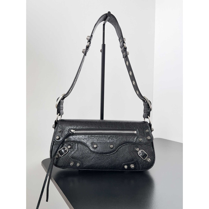 Ba*len*cia*ga women\''s le cagole small sling bag in black