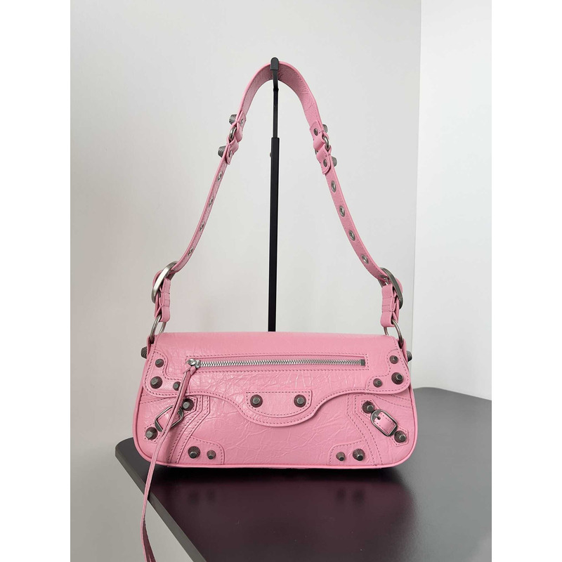 Ba*len*cia*ga women\''s le cagole small sling bag in pink