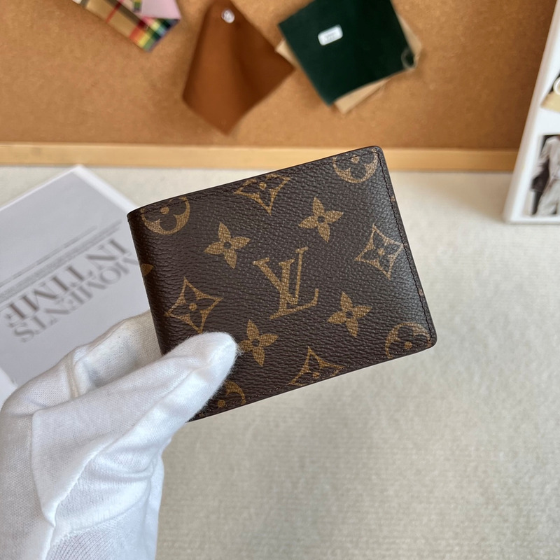 l**is V*t*n portefeuille marco wallet