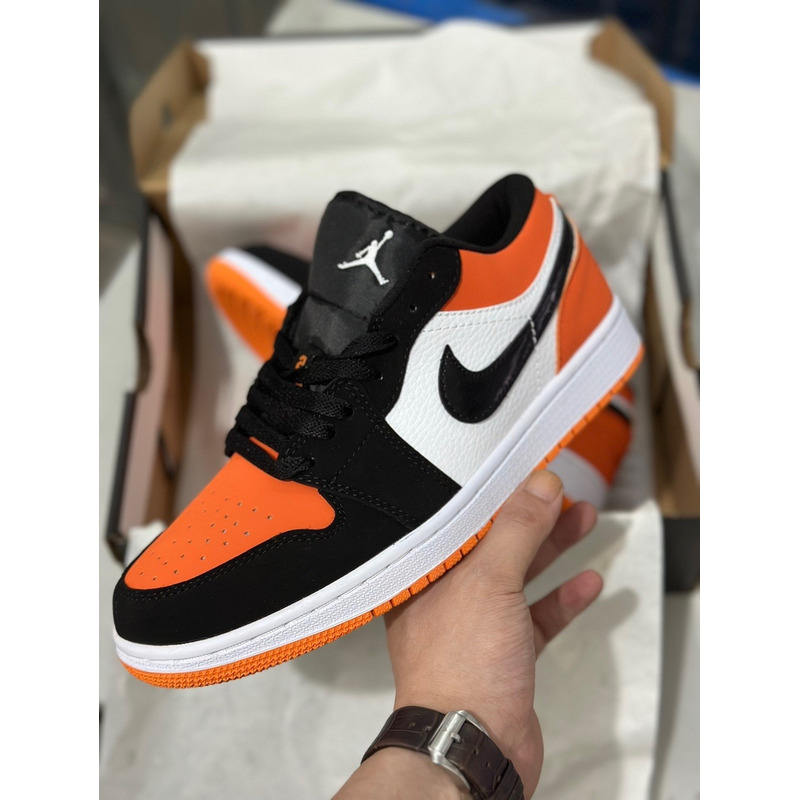 Nike Jordan 1 Low Shattered Backboard Sneaker