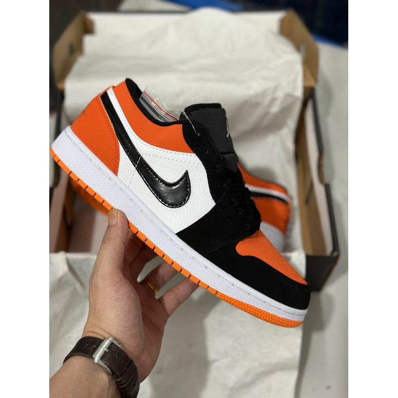 Nike Jordan 1 Low Shattered Backboard Sneaker